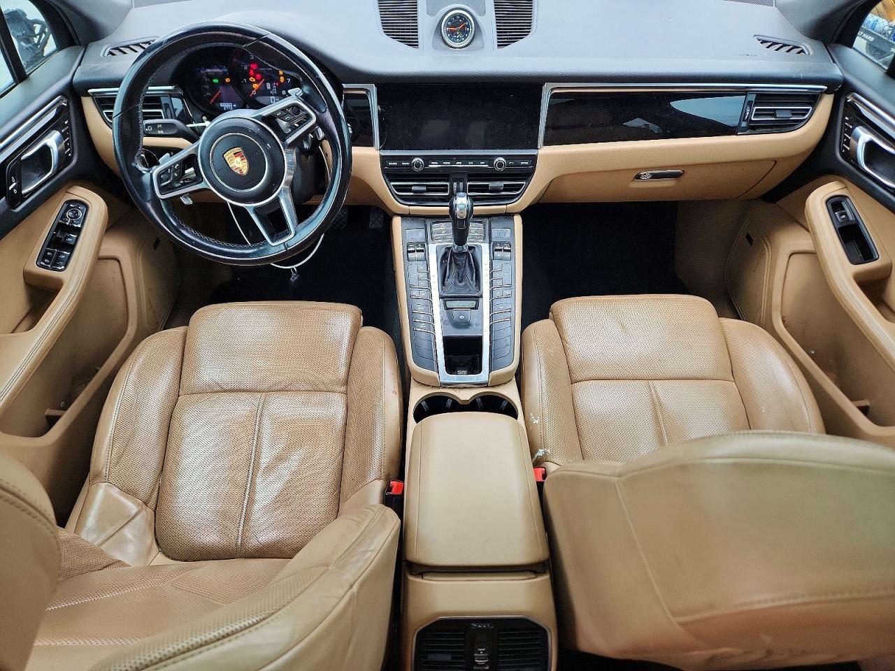 2019 PORSCHE MACAN