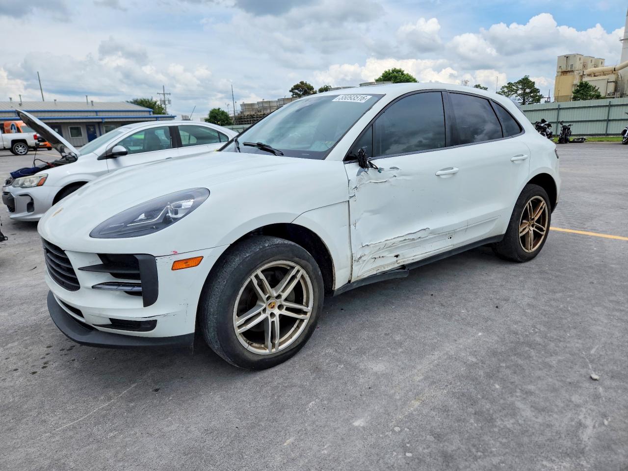 2019 PORSCHE MACAN