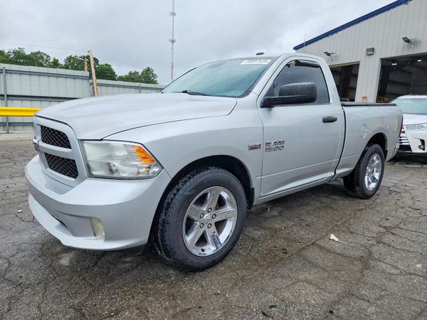 2014 RAM 1500 ST