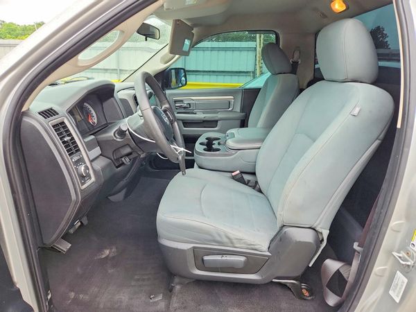 2014 RAM 1500 ST