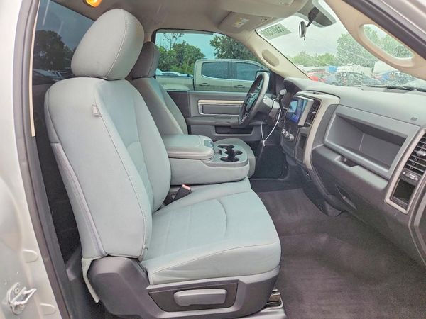 2014 RAM 1500 ST