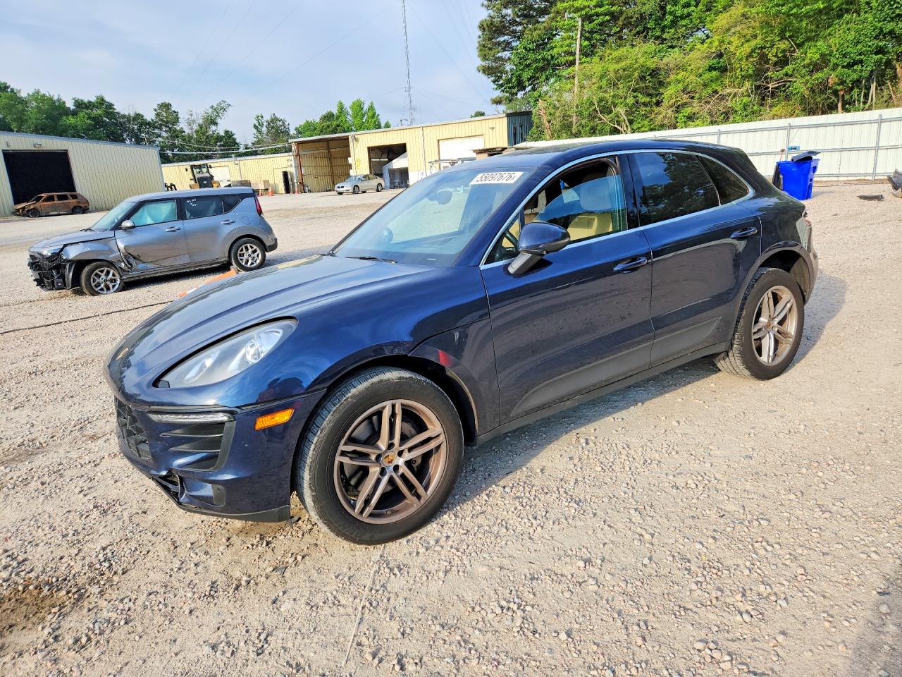 2016 PORSCHE MACAN