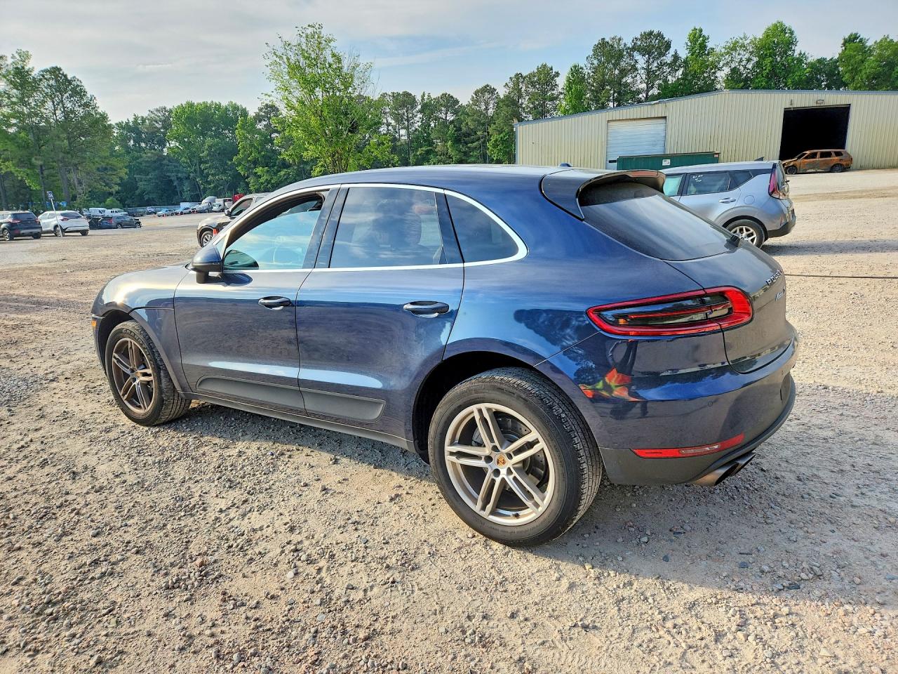 2016 PORSCHE MACAN