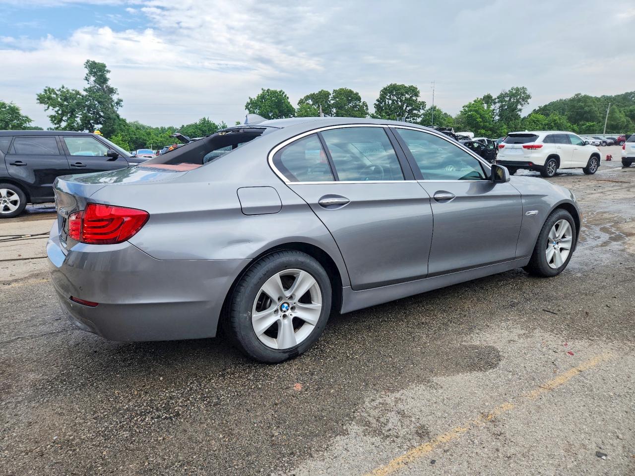2013 BMW 528