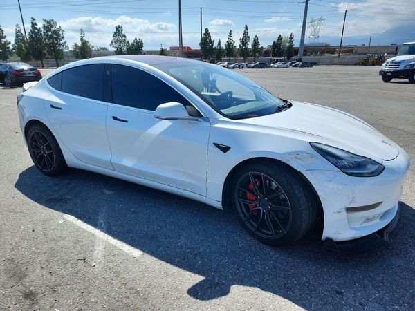 2018 TESLA MODEL 3 — Passenger 3/4