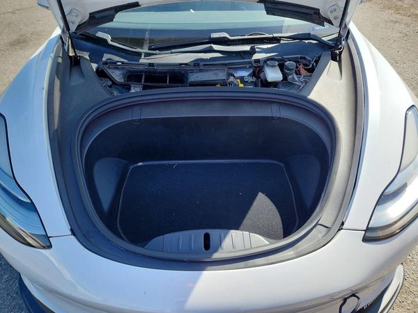 2018 TESLA MODEL 3 — Engine bay