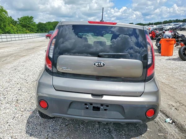 2017 KIA SOUL Base