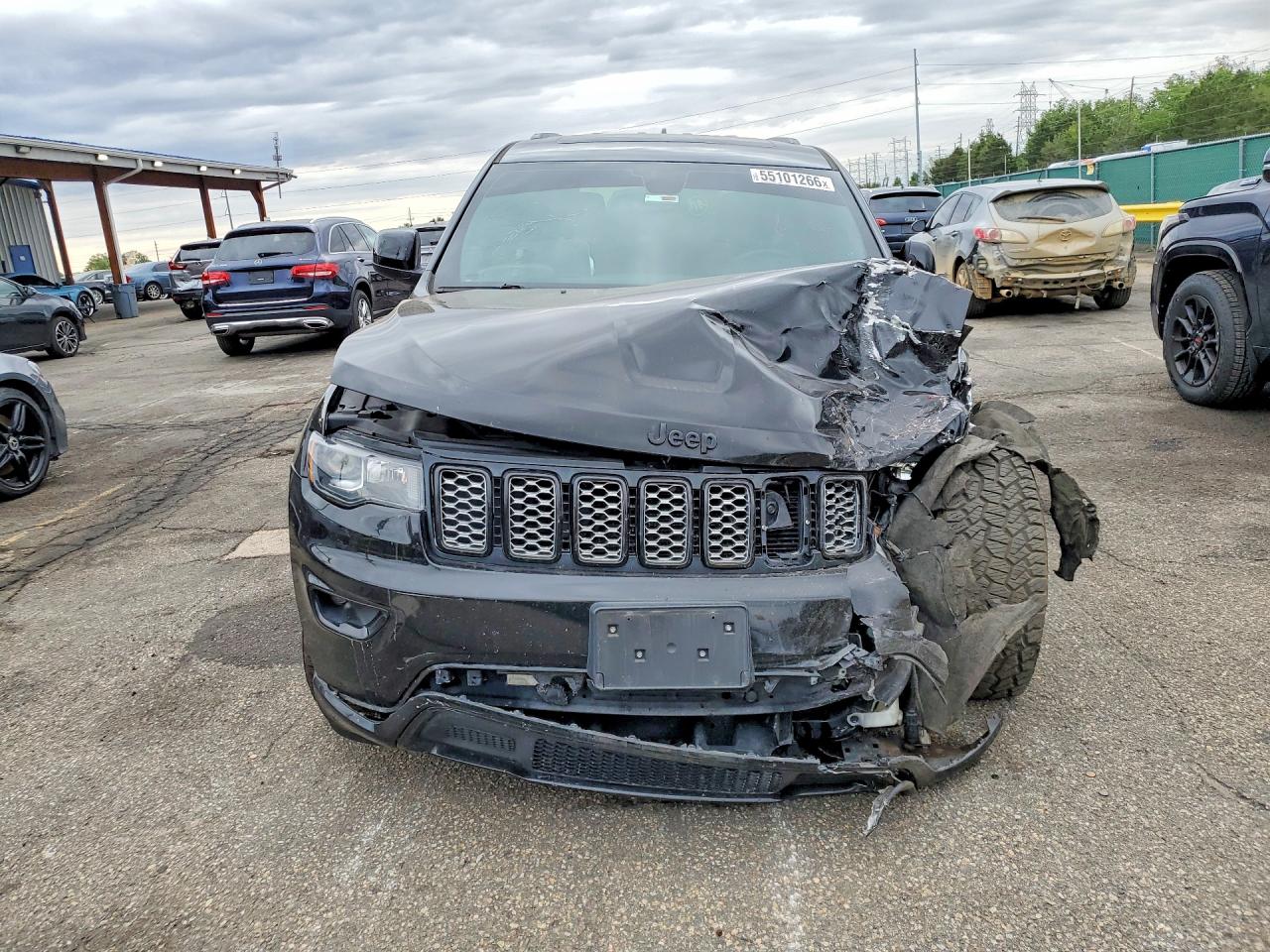 2017 JEEP GRAND CHEROKEE LAREDO 4X4
