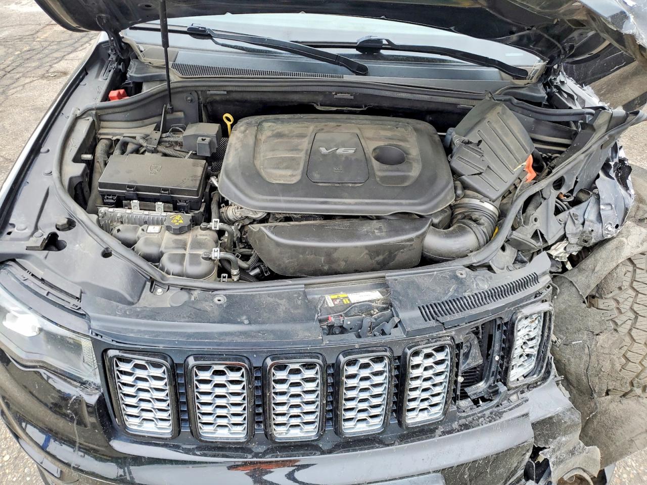 2017 JEEP GRAND CHEROKEE LAREDO 4X4