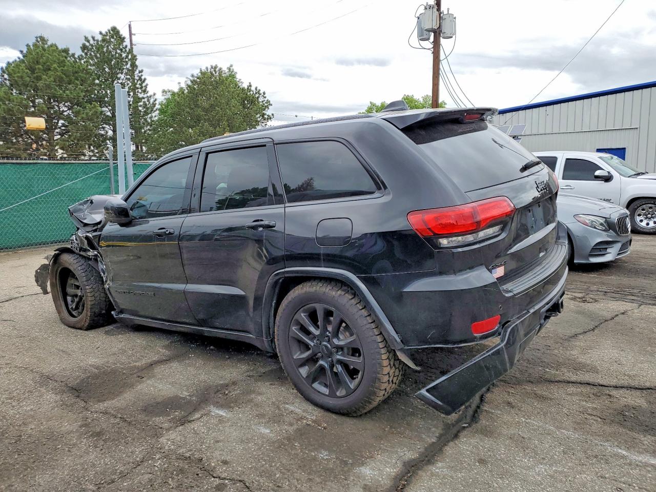 2017 JEEP GRAND CHEROKEE LAREDO 4X4