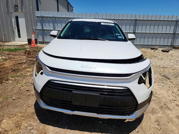 2026 KIA NIRO LX