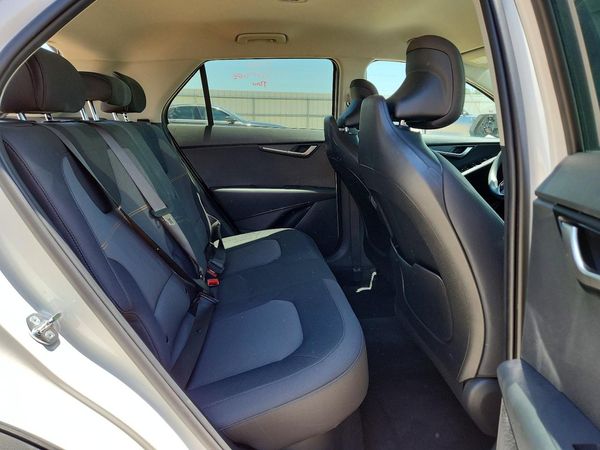 2026 KIA NIRO LX