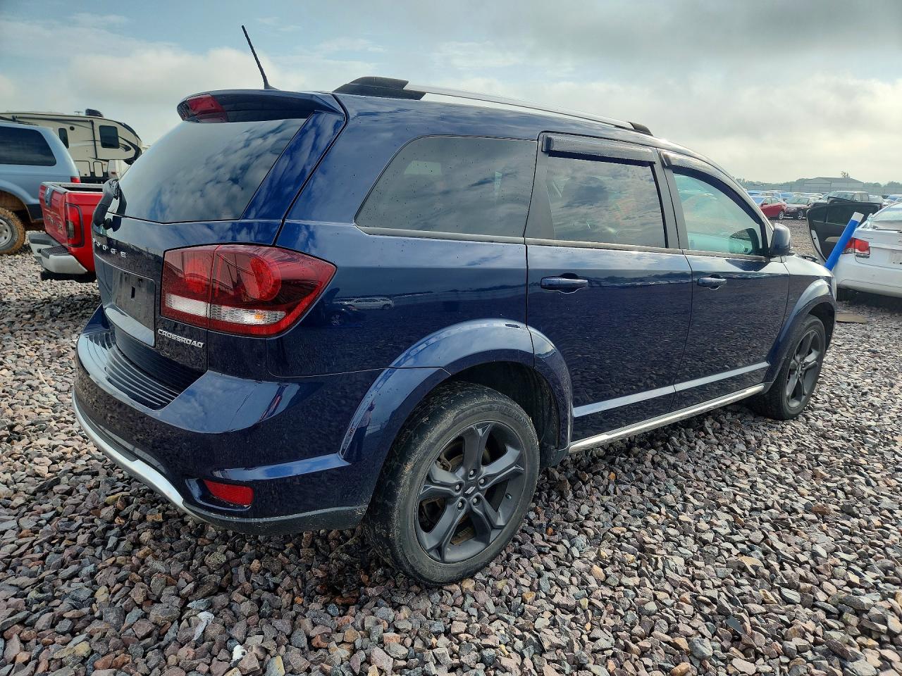 2018 DODGE JOURNEY Crossroad (M,U,C)