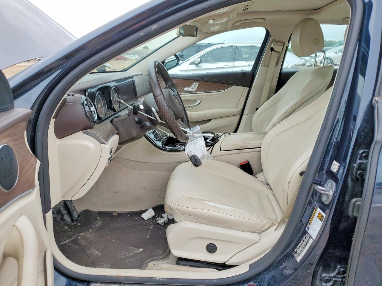 2017 MERCEDES-BENZ E E300
