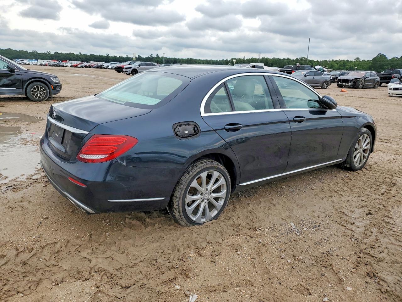 2017 MERCEDES-BENZ E E300