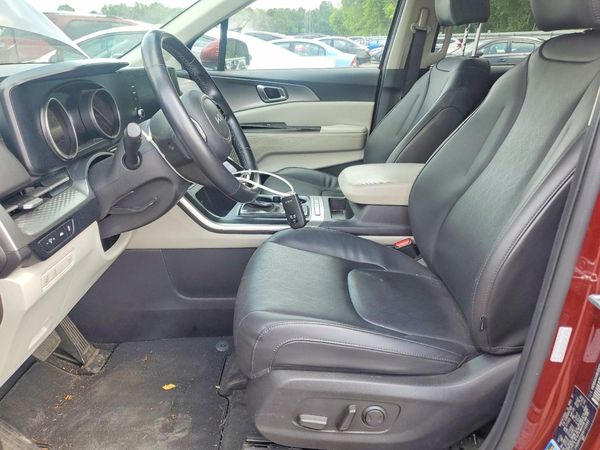 2022 KIA CARNIVAL LX, LX Seat Package