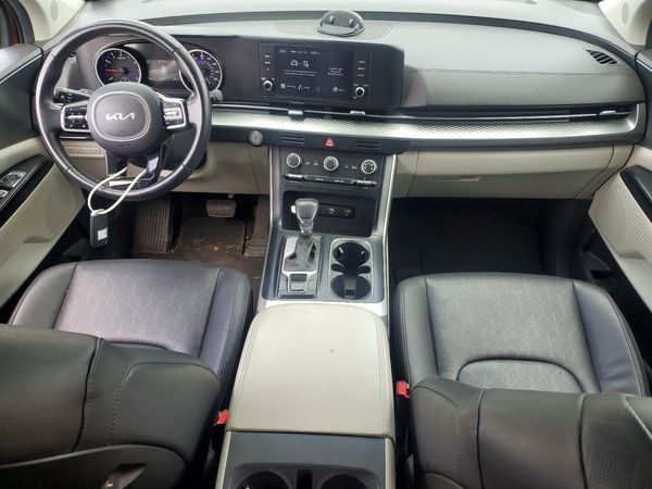 2022 KIA CARNIVAL LX, LX Seat Package