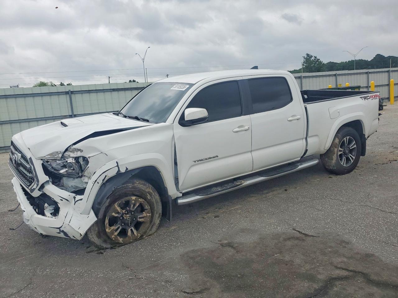 2017 TOYOTA TACOMA