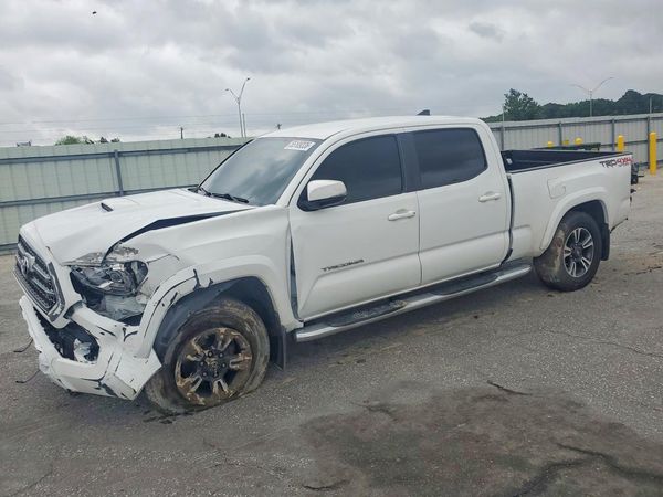 2017 TOYOTA TACOMA