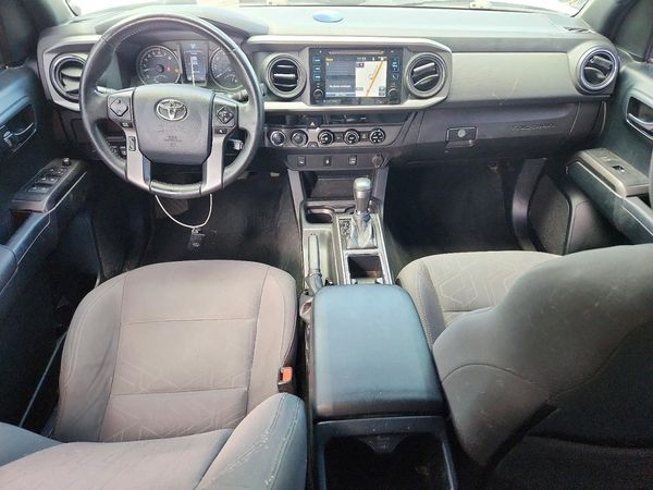 2017 TOYOTA TACOMA