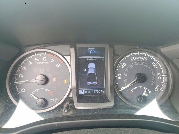 2017 TOYOTA TACOMA