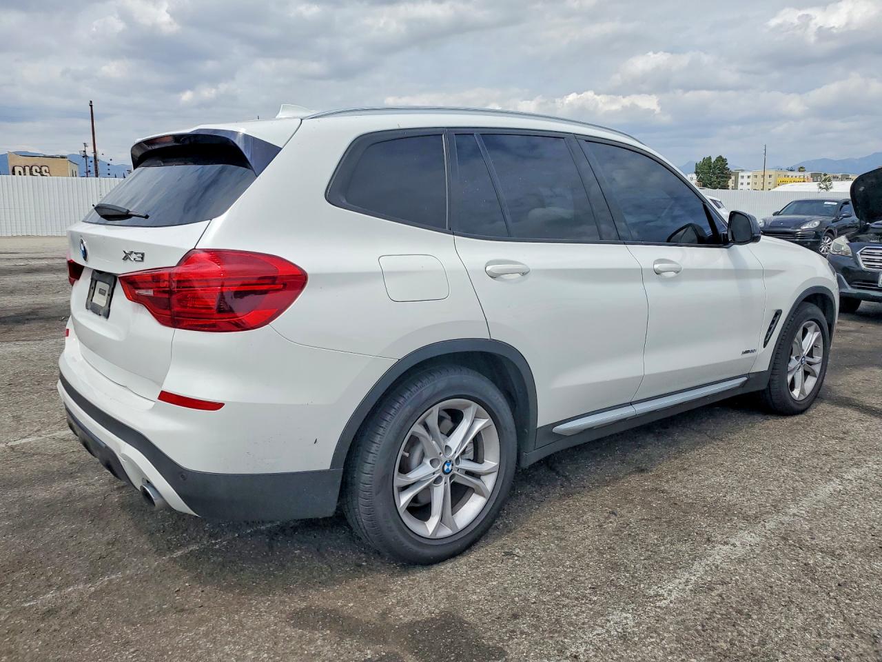 2018 BMW X3 sDrive30i