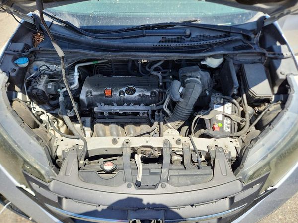 2012 HONDA CRV LX — Engine bay