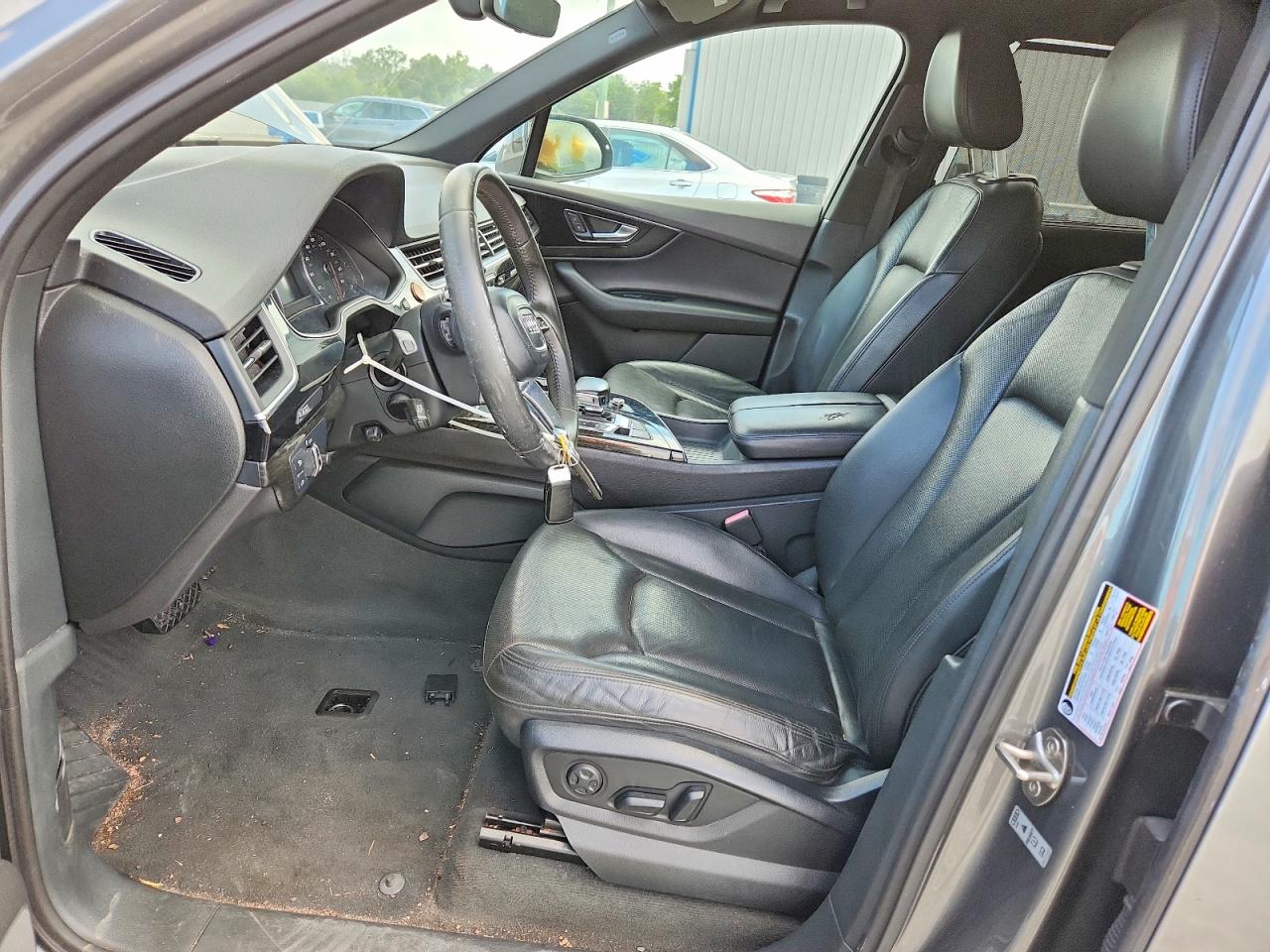 2017 AUDI Q7 quattro Premium Plus