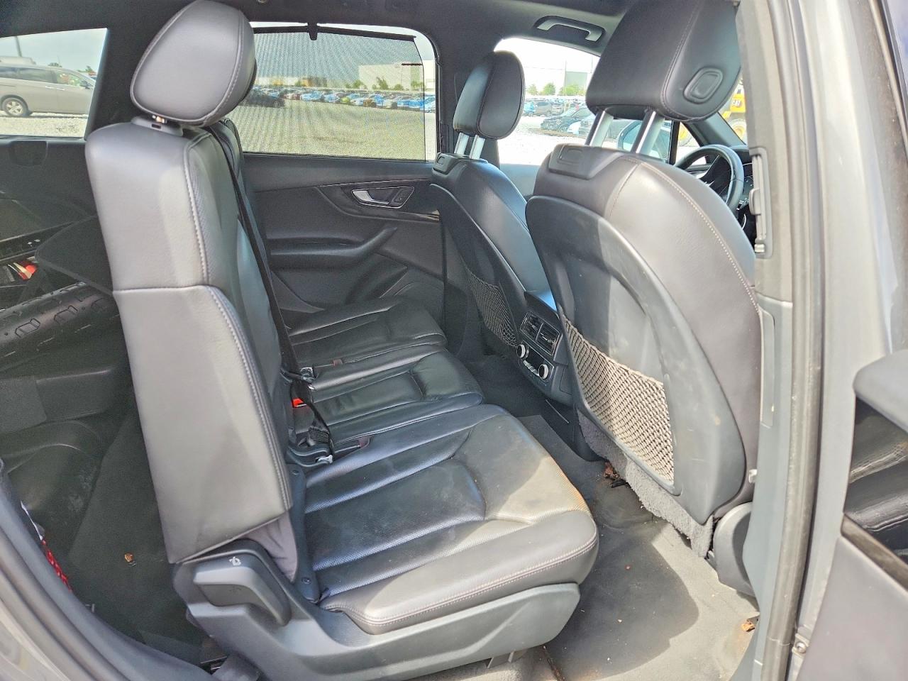 2017 AUDI Q7 quattro Premium Plus