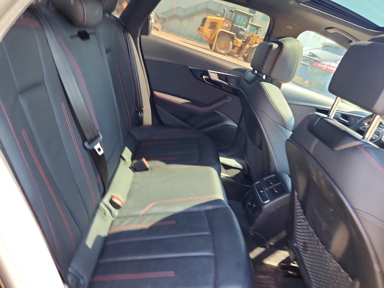 2019 AUDI A4 quattro Premium Plus