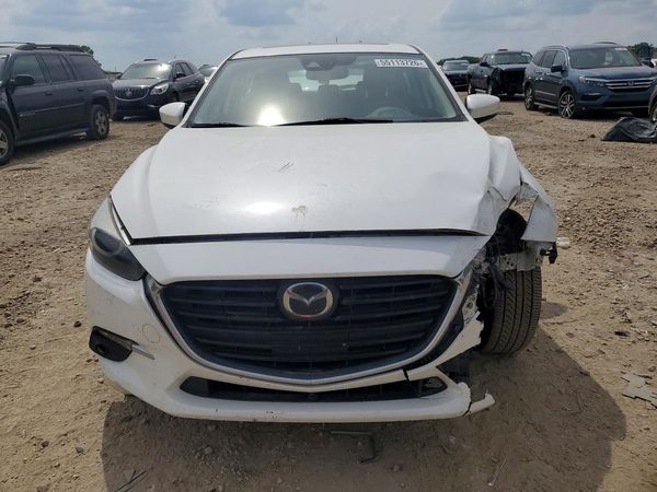 2018 MAZDA 3