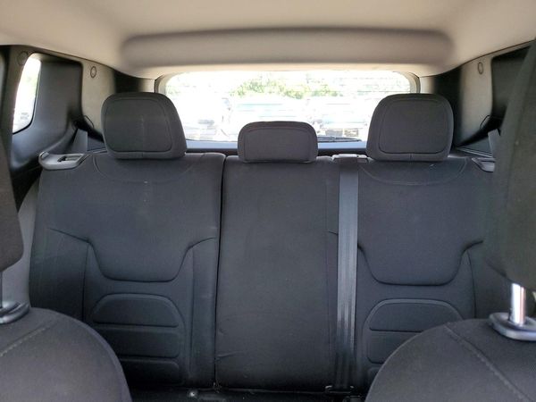 2021 JEEP RENEGADE LATITUDE 4X2