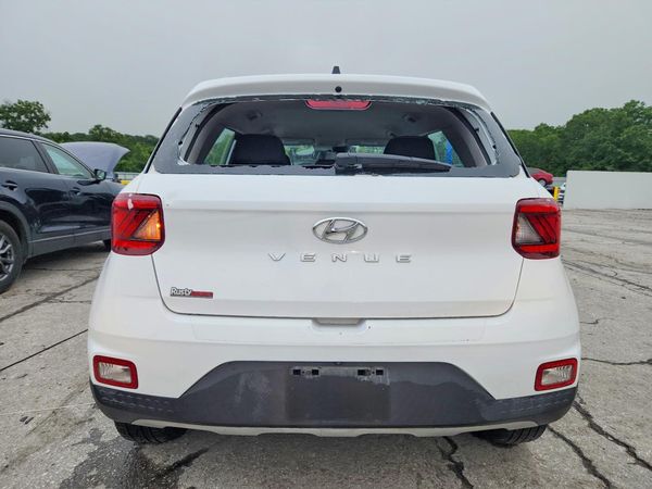2021 HYUNDAI VENUE