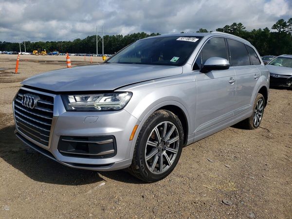 2017 AUDI Q7 quattro Premium Plus