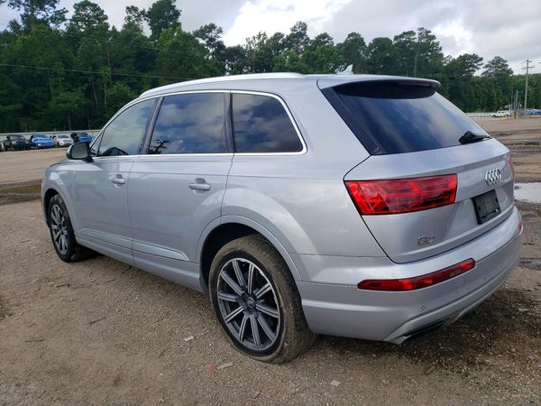 2017 AUDI Q7 quattro Premium Plus