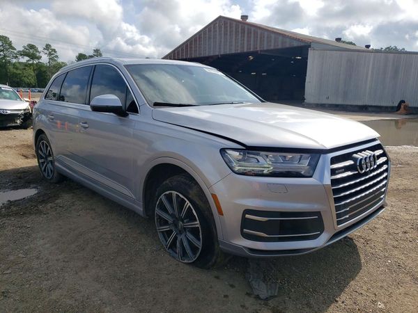 2017 AUDI Q7 quattro Premium Plus