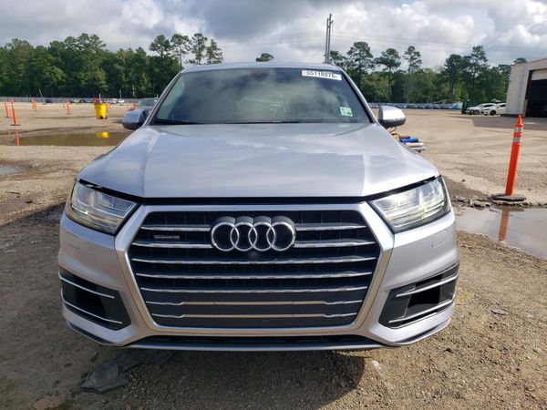 2017 AUDI Q7 quattro Premium Plus