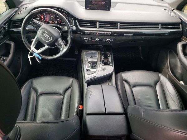 2017 AUDI Q7 quattro Premium Plus