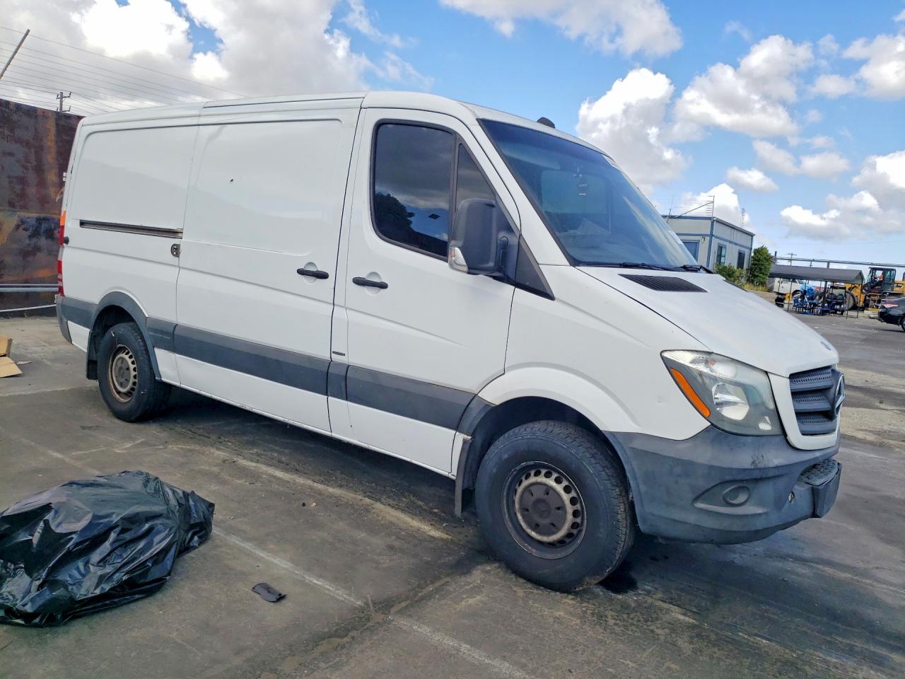 2015 MERCEDES-BENZ SPRINTER