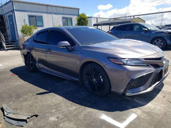 2024 TOYOTA CAMRY
