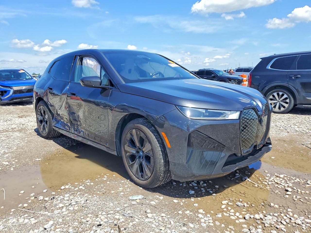 2025 BMW IX xDrive50