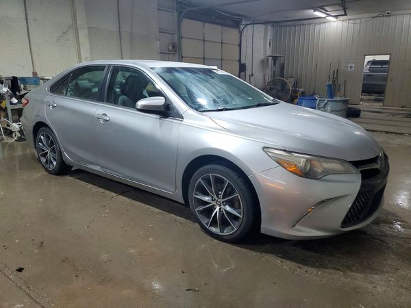 2016 TOYOTA CAMRY