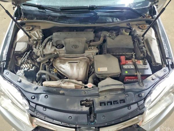 2016 TOYOTA CAMRY