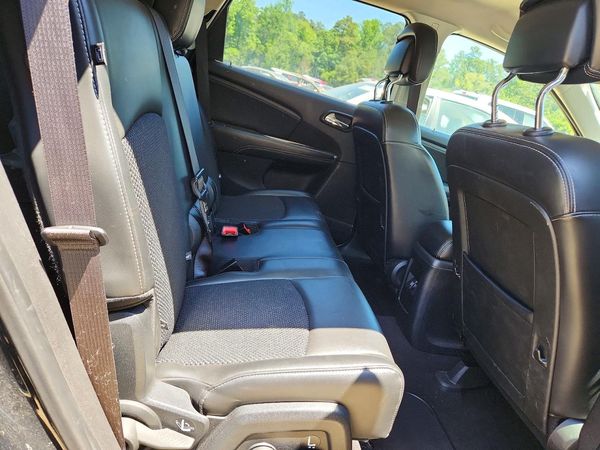 2018 DODGE JOURNEY Crossroad (M,U,C)
