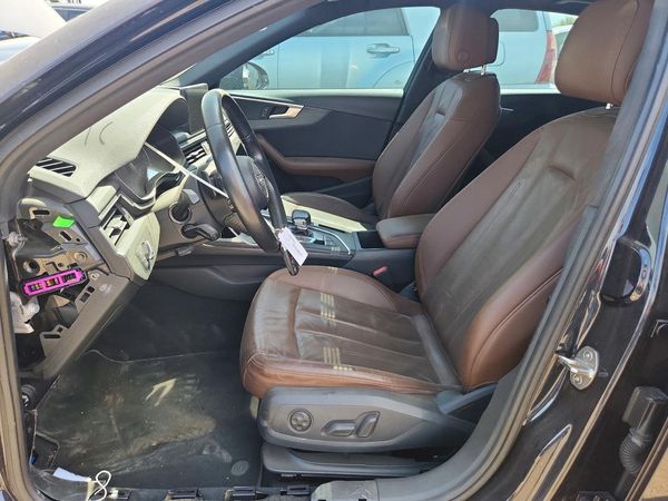 2017 AUDI A4 quattro Premium
