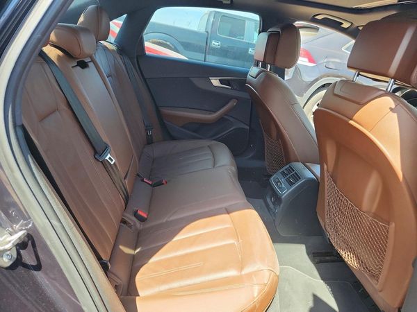 2017 AUDI A4 quattro Premium