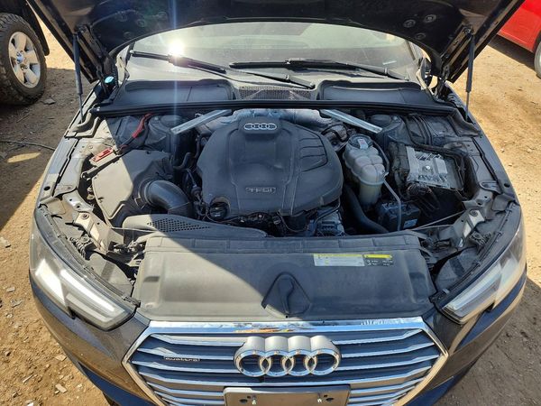 2017 AUDI A4 quattro Premium