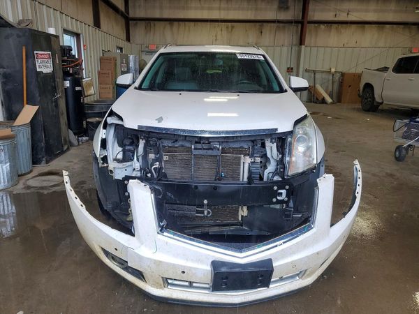 2015 CADILLAC SRX Performance