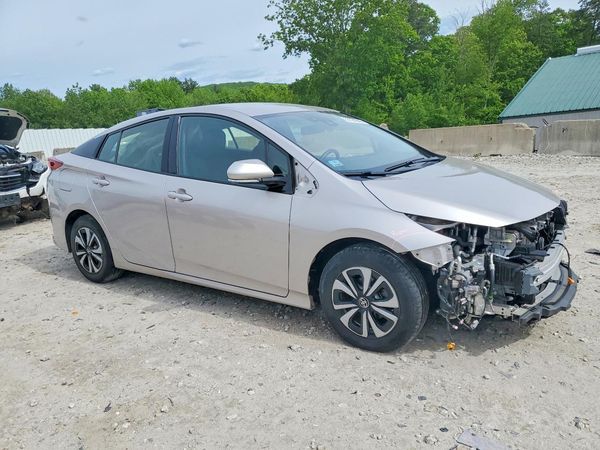2017 TOYOTA PRIUS Three/Four/Four Adv