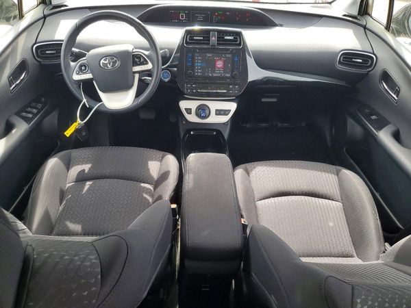 2017 TOYOTA PRIUS Three/Four/Four Adv